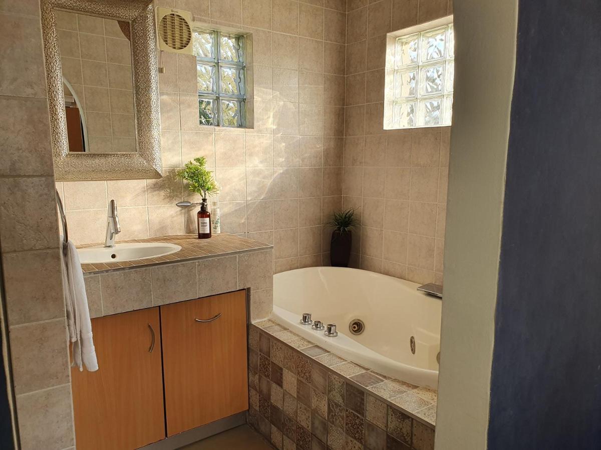 Luxury Boutique Home In Kyalami Midrand Buitenkant foto